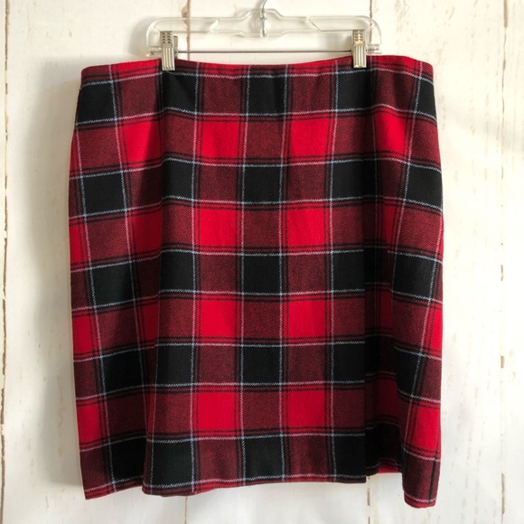 Talbots Dresses & Skirts - Talbots Red & Black Tartan Plaid Faux Wrap Skirt
